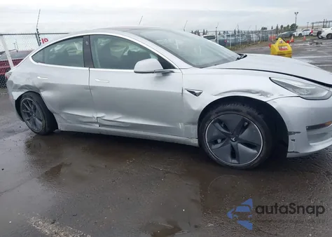 2018 Tesla Model 3 Long Range/Mid Range from USA, damaged, VIN 5YJ3E1EA0JF004087